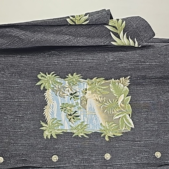 Hawaiian Shirt - Picture 2 of 5